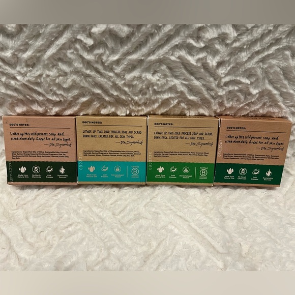 DR SQUATCH BAR SOAP FOR MEN LOT OF 4 FULL 5 OZ BAR EACH. NWT! - Picture 2 of 2